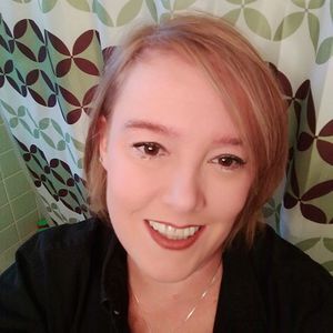 Meet your Posher, Davina